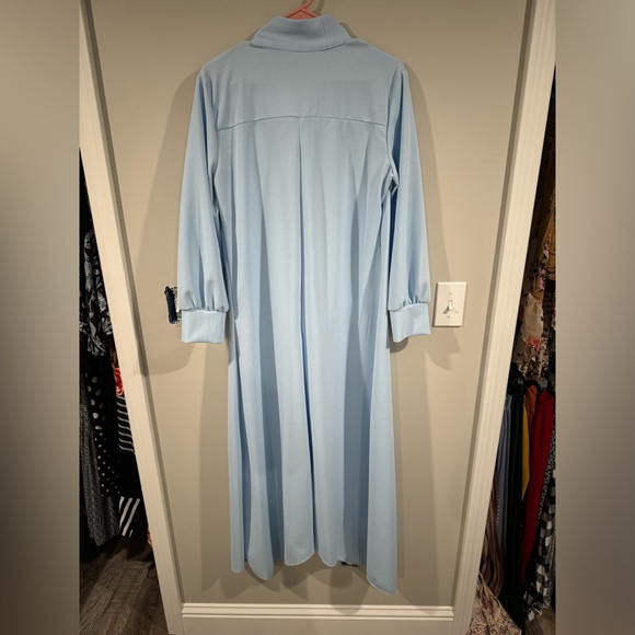 Baby Blue Bow Dress - Picture 2 of 4